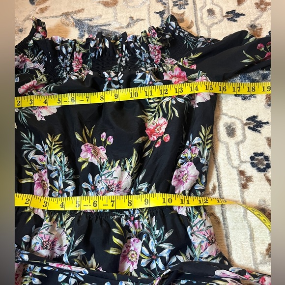 Intermix Black Floral Print Off the Shoulder Belted Mini Dress size Small - Picture 8 of 10